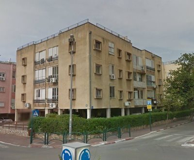 קלאוזנר 22 רעננה